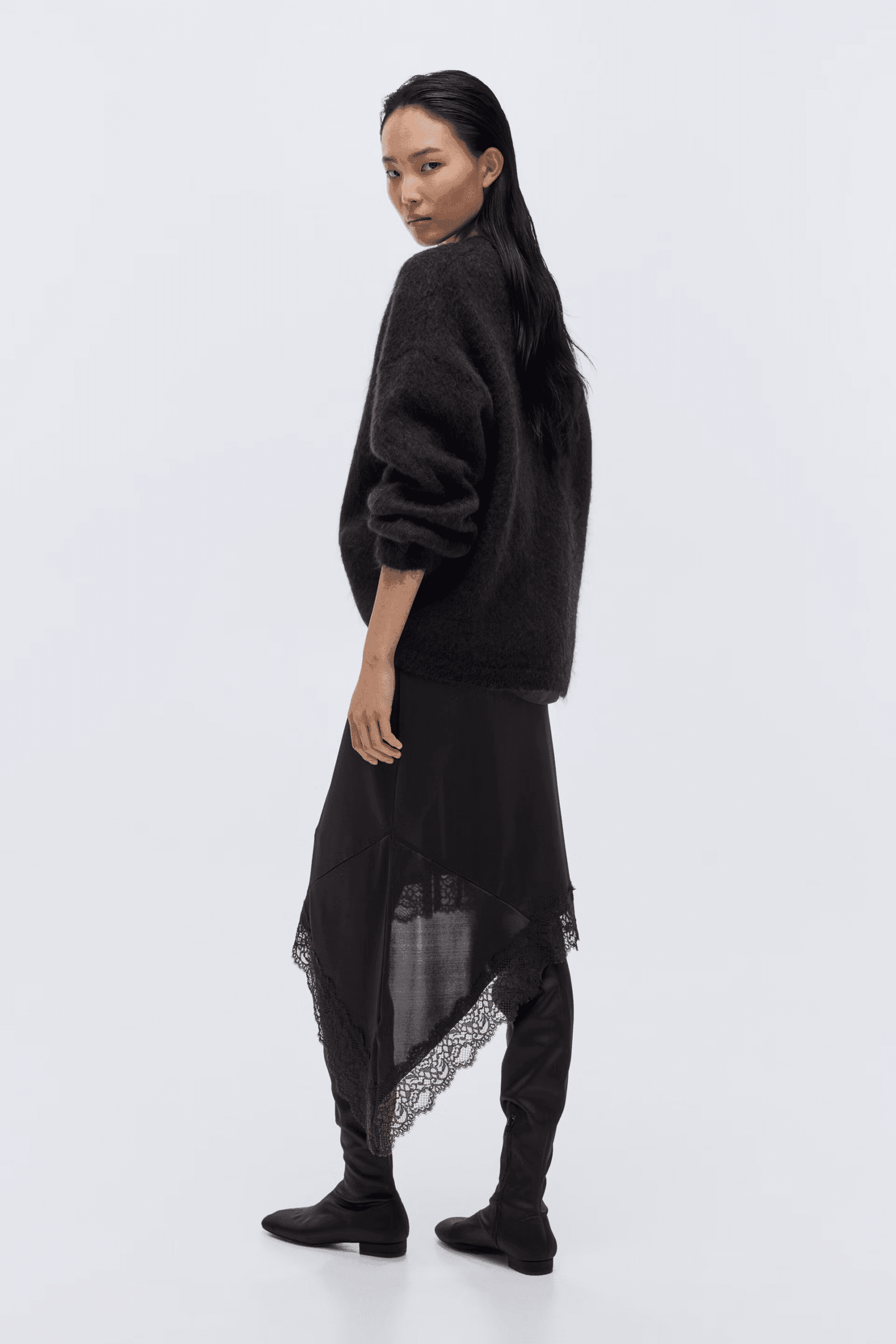 Asymmetric lace-trimmed skirt 41% OFF